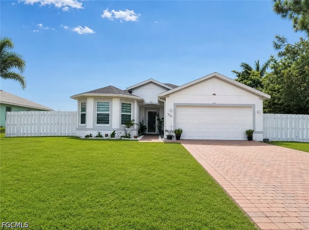 Cape Coral FL, 506 NW Juanita Court