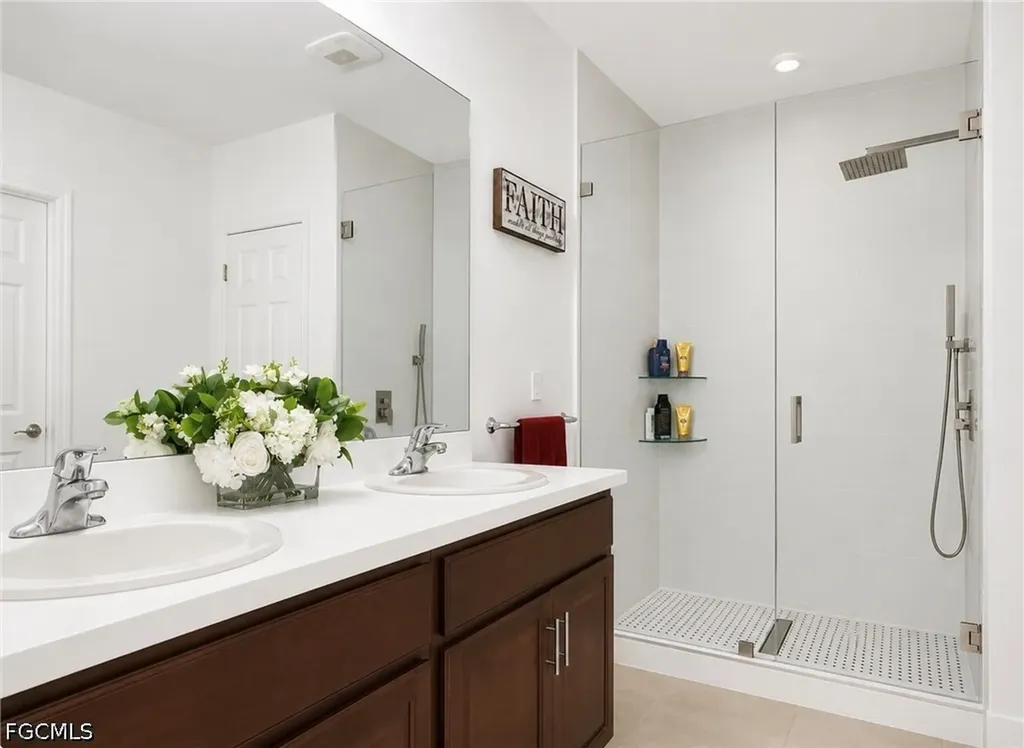 506 NW Juanita Court Cape Coral FL 33993