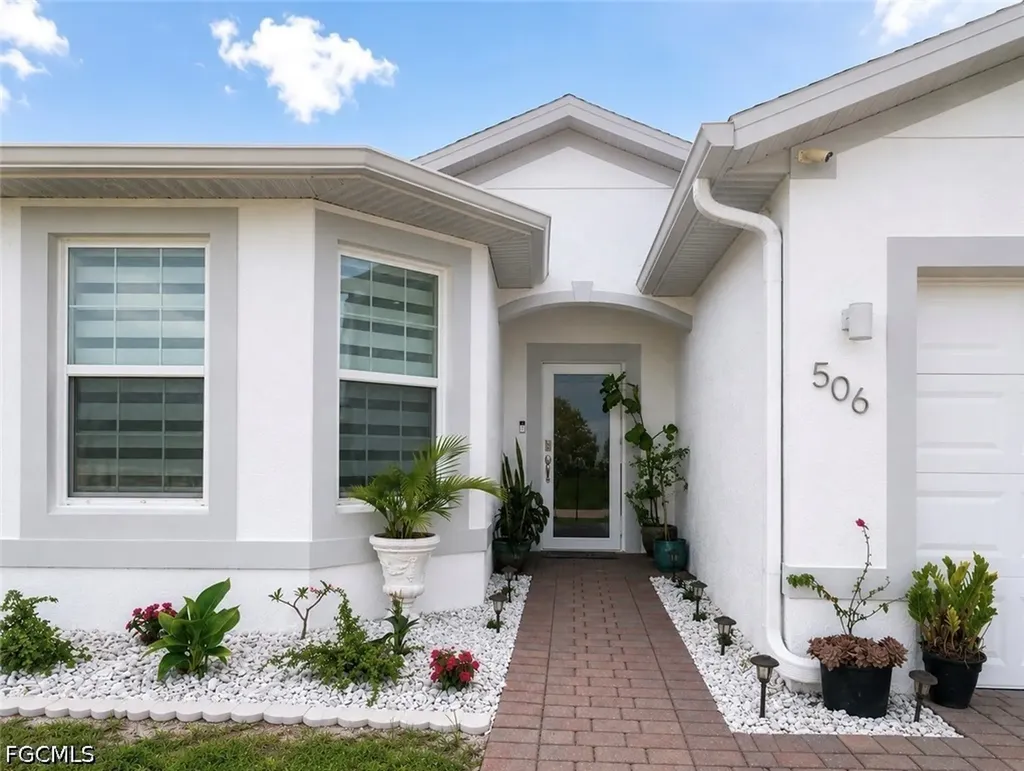 506 NW Juanita Court Cape Coral FL 33993