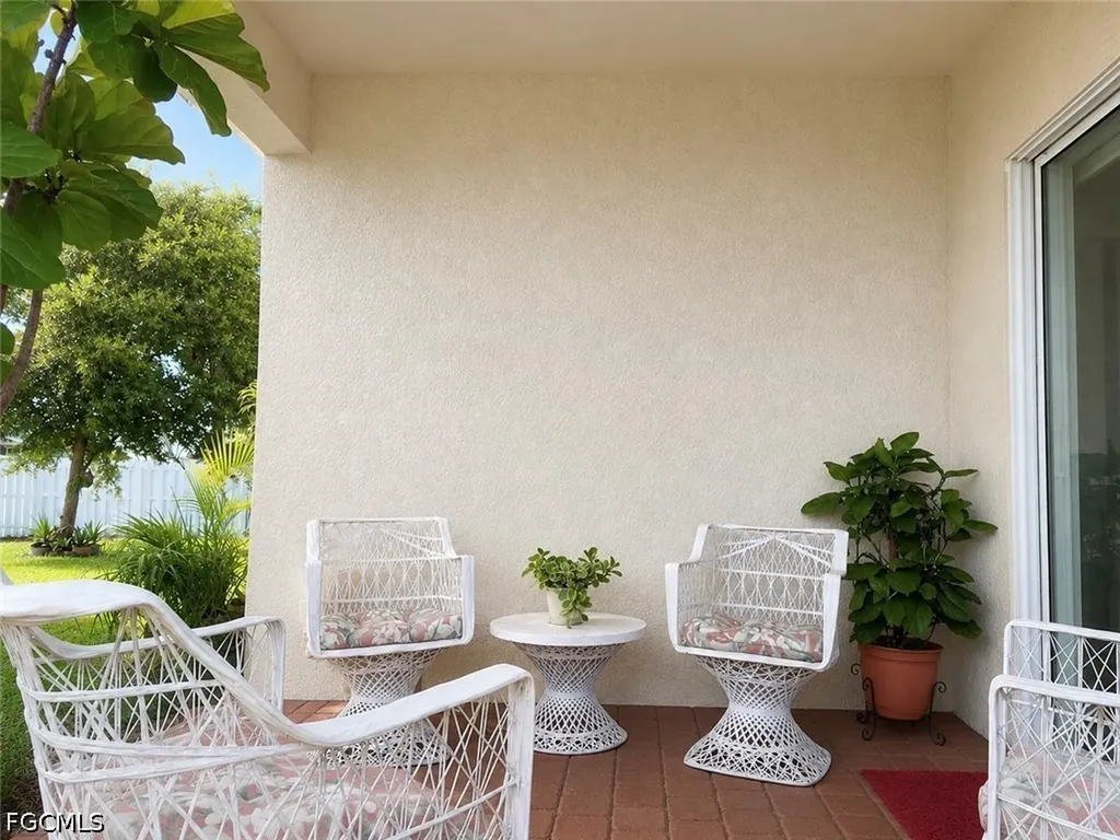 506 NW Juanita Court Cape Coral FL 33993
