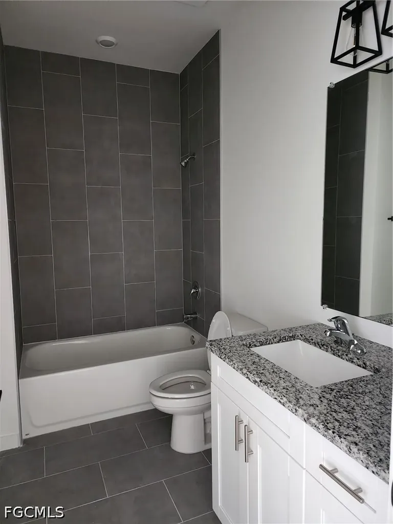 2431 Lola Avenue S Lehigh Acres FL 33973