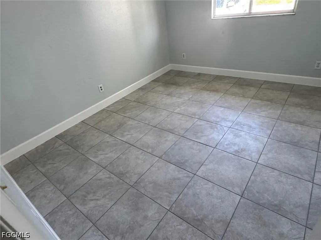 2027 Eloise Circle North Fort Myers FL 33917