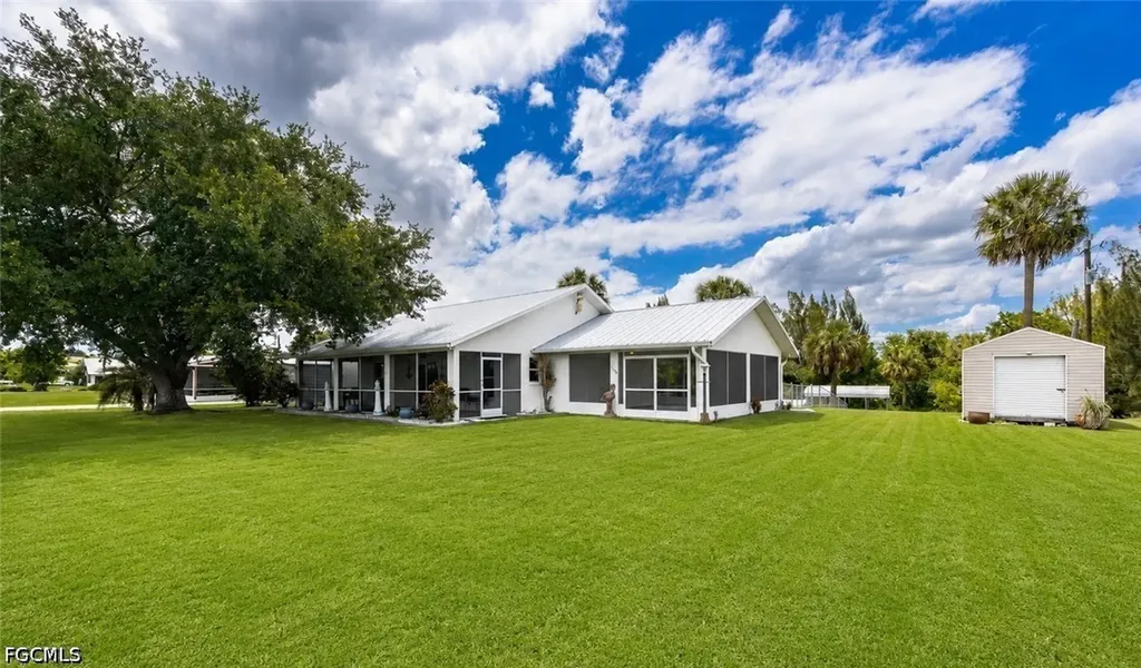 1159 Lock Lane Moore Haven FL 33471