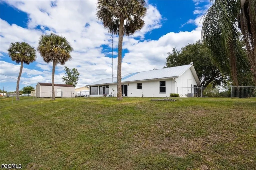1159 Lock Lane Moore Haven FL 33471