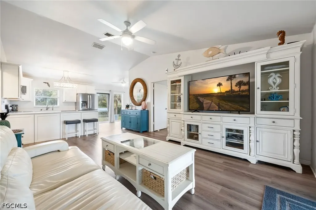 1159 Lock Lane Moore Haven FL 33471