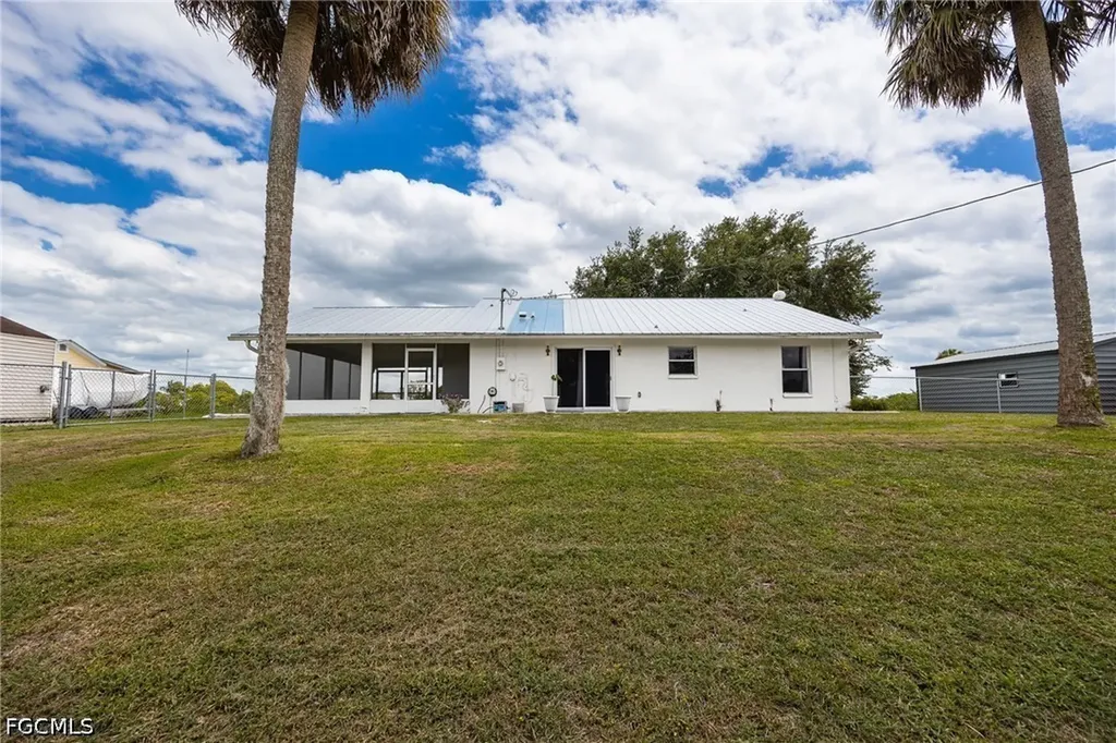 1159 Lock Lane Moore Haven FL 33471