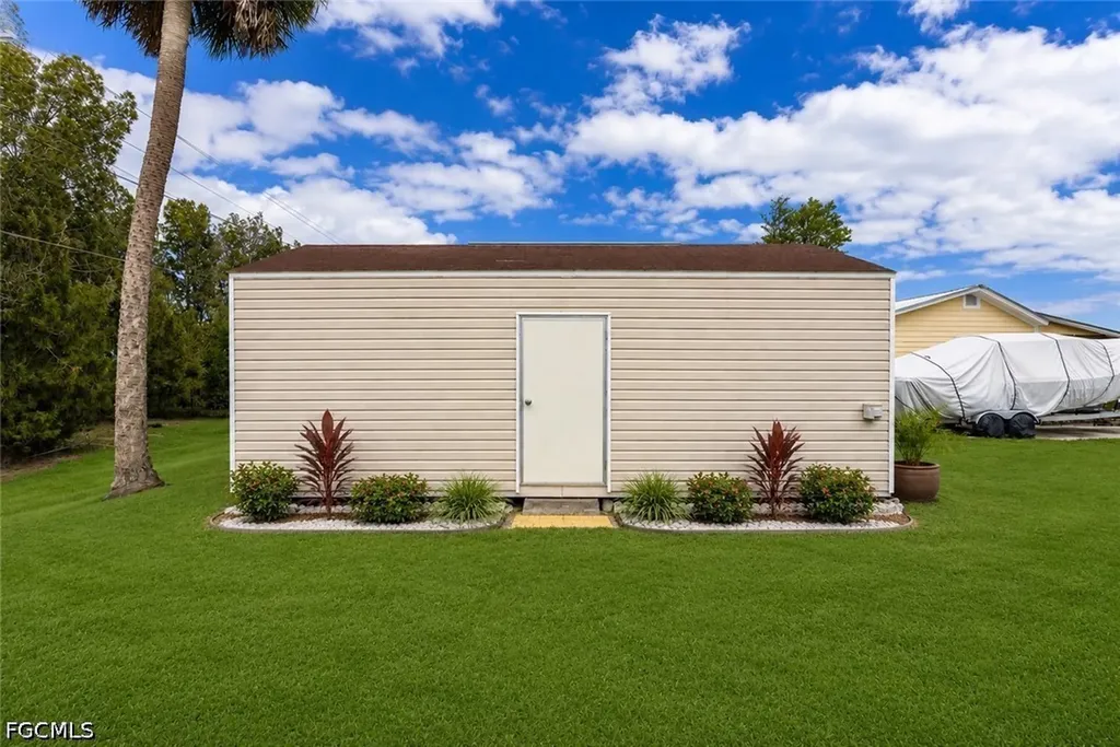 1159 Lock Lane Moore Haven FL 33471