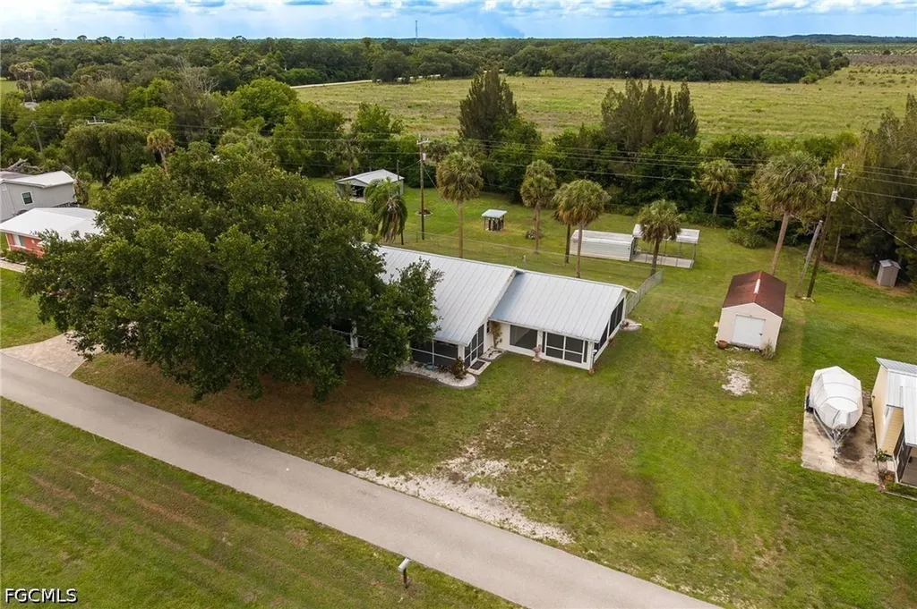 1159 Lock Lane Moore Haven FL 33471