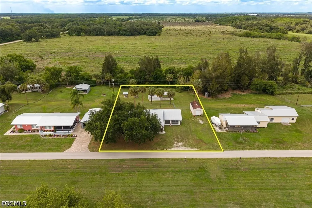 1159 Lock Lane Moore Haven FL 33471