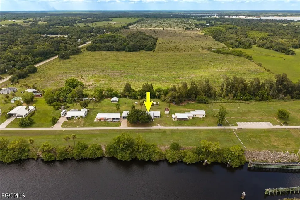 1159 Lock Lane Moore Haven FL 33471