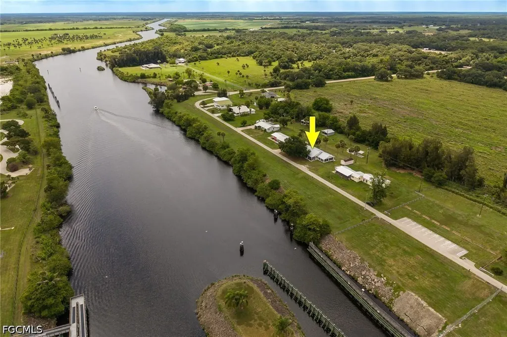 1159 Lock Lane Moore Haven FL 33471