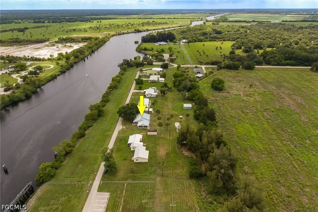 1159 Lock Lane Moore Haven FL 33471