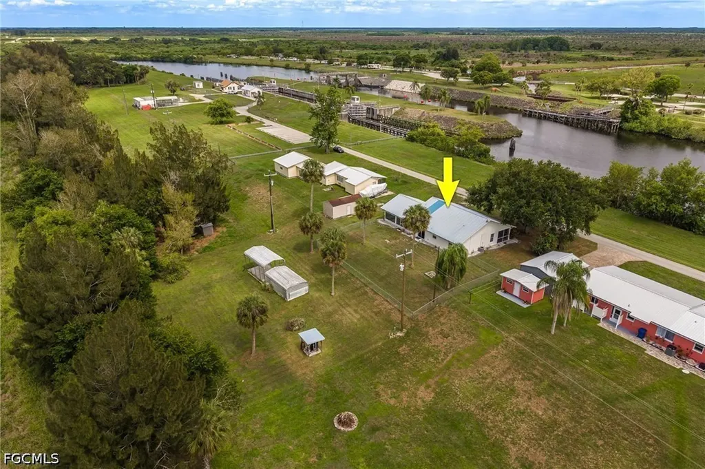 1159 Lock Lane Moore Haven FL 33471