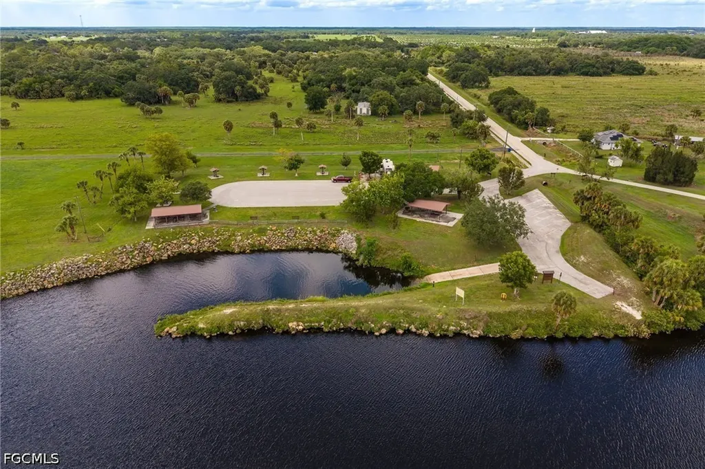 1159 Lock Lane Moore Haven FL 33471