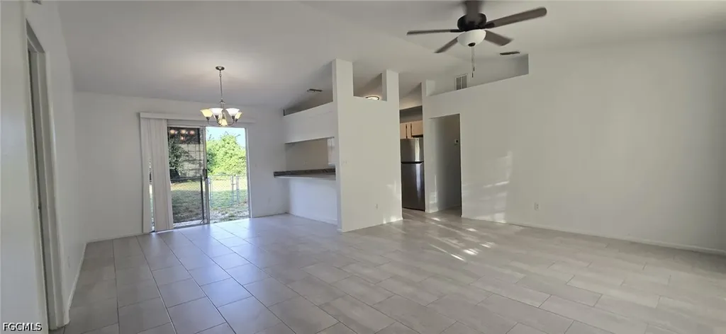 1401 Yvonne Avenue S Lehigh Acres FL 33976