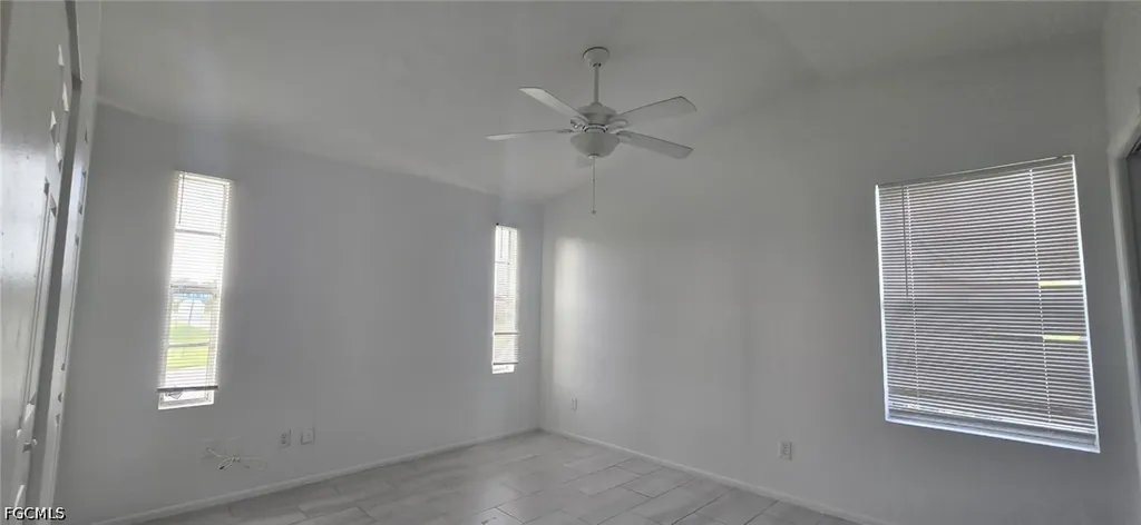 1401 Yvonne Avenue S Lehigh Acres FL 33976