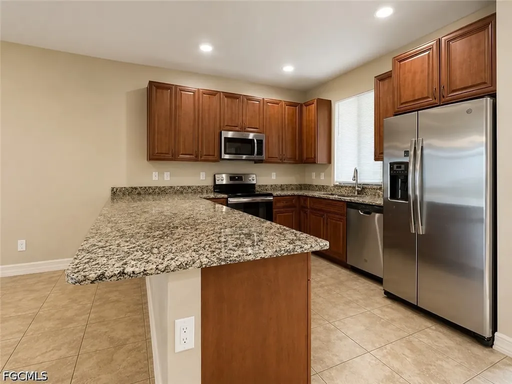 4035 SW 8th Place Cape Coral FL 33914