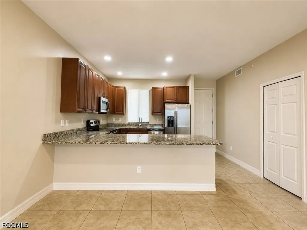 4035 SW 8th Place Cape Coral FL 33914