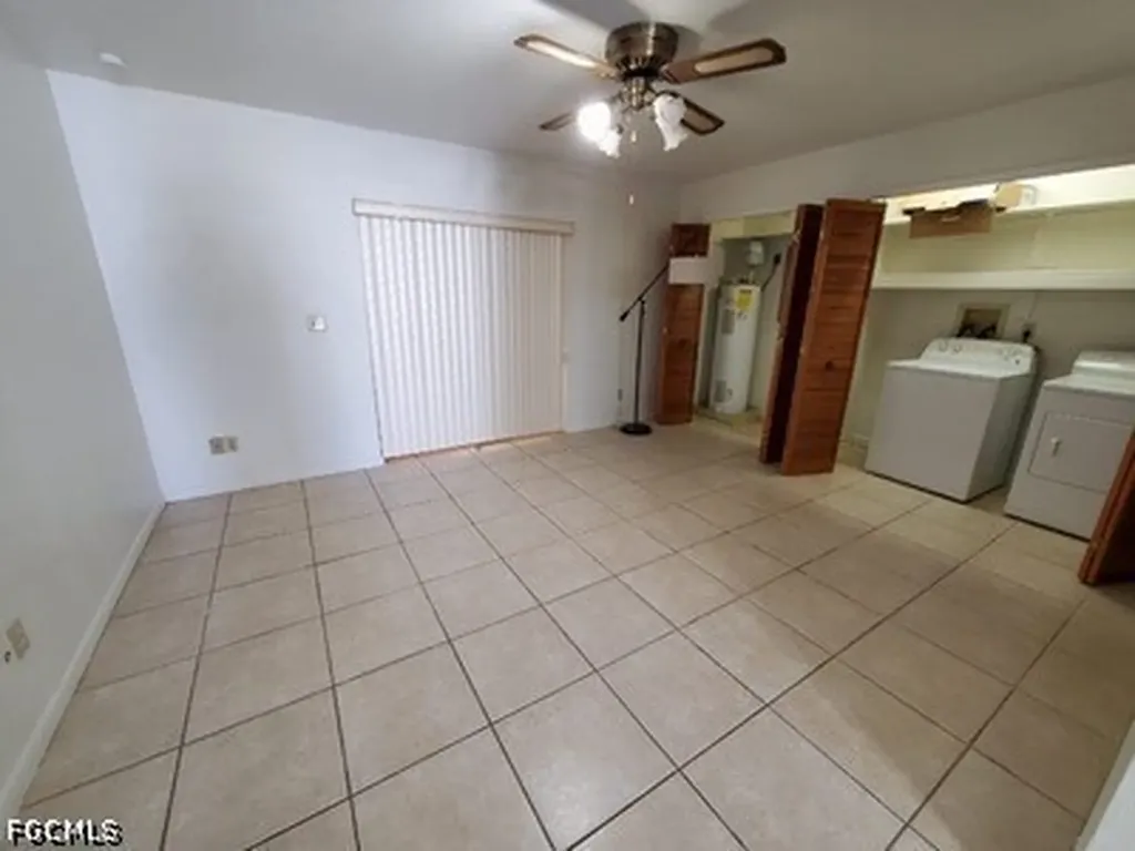 4619 SW 7th Place Cape Coral FL 33914