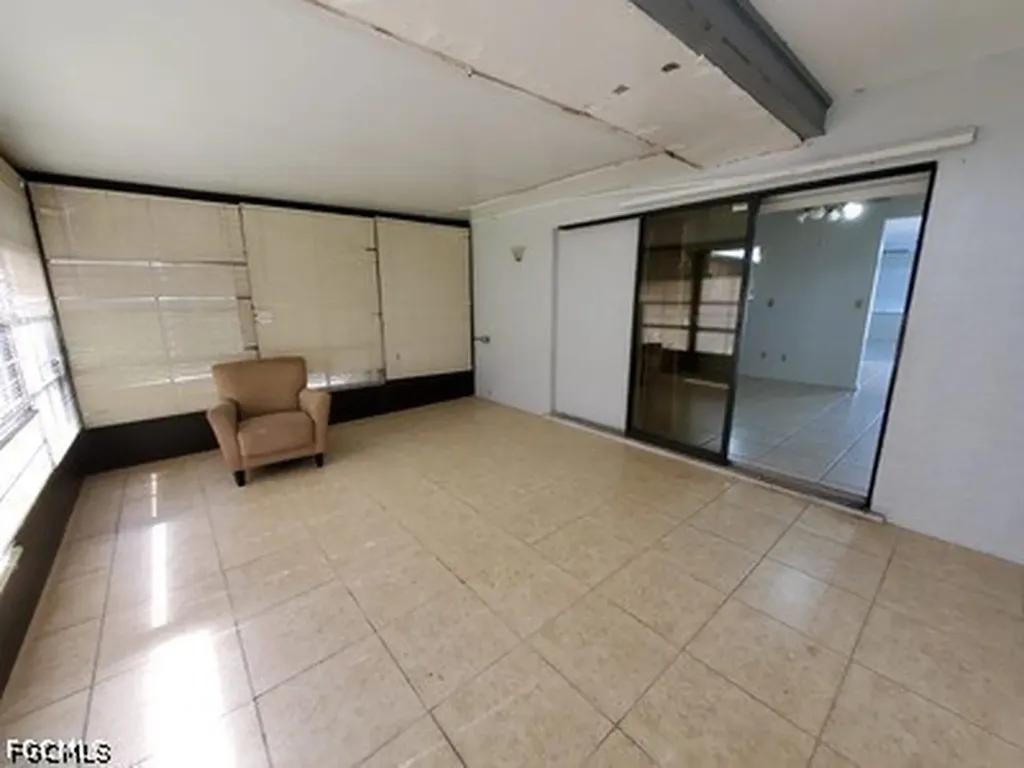 4619 SW 7th Place Cape Coral FL 33914