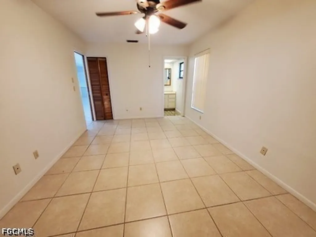 4619 SW 7th Place Cape Coral FL 33914