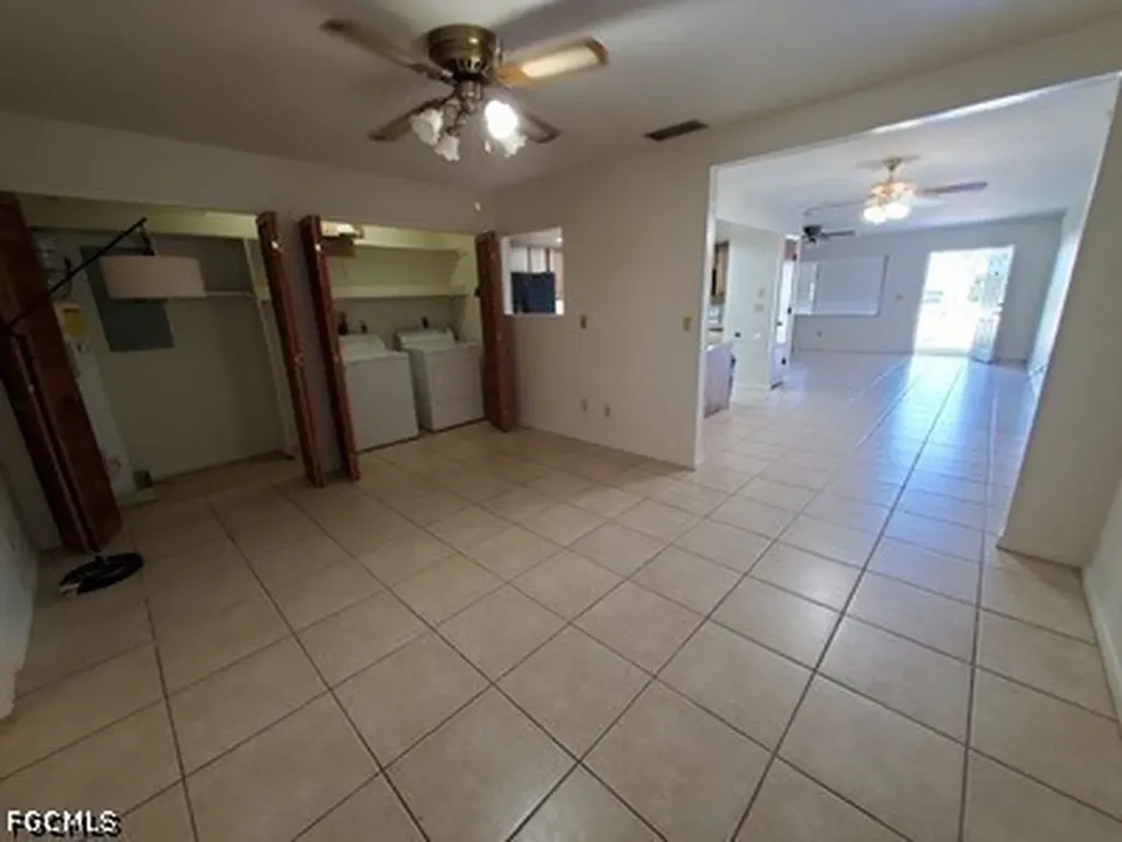 4619 SW 7th Place Cape Coral FL 33914