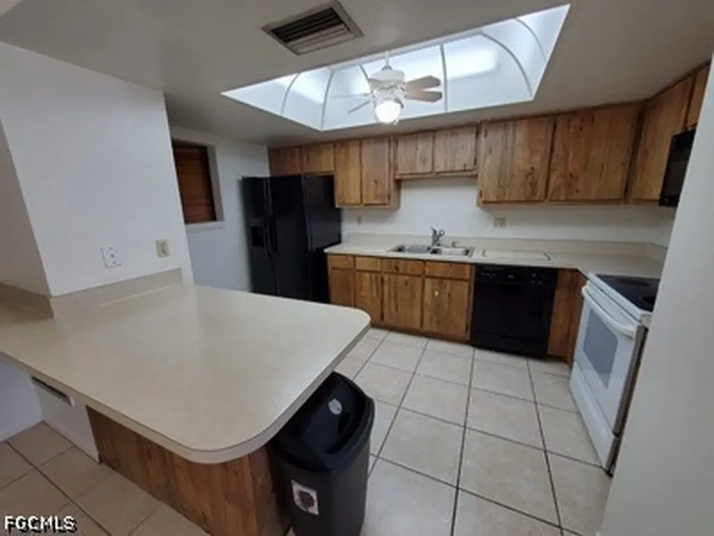 4619 SW 7th Place Cape Coral FL 33914