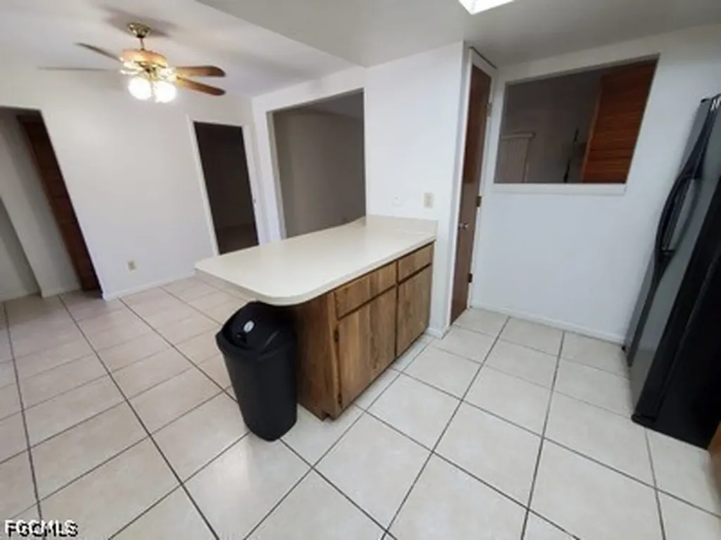 4619 SW 7th Place Cape Coral FL 33914
