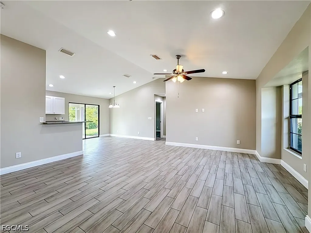 2612 15th Street SW Lehigh Acres FL 33976