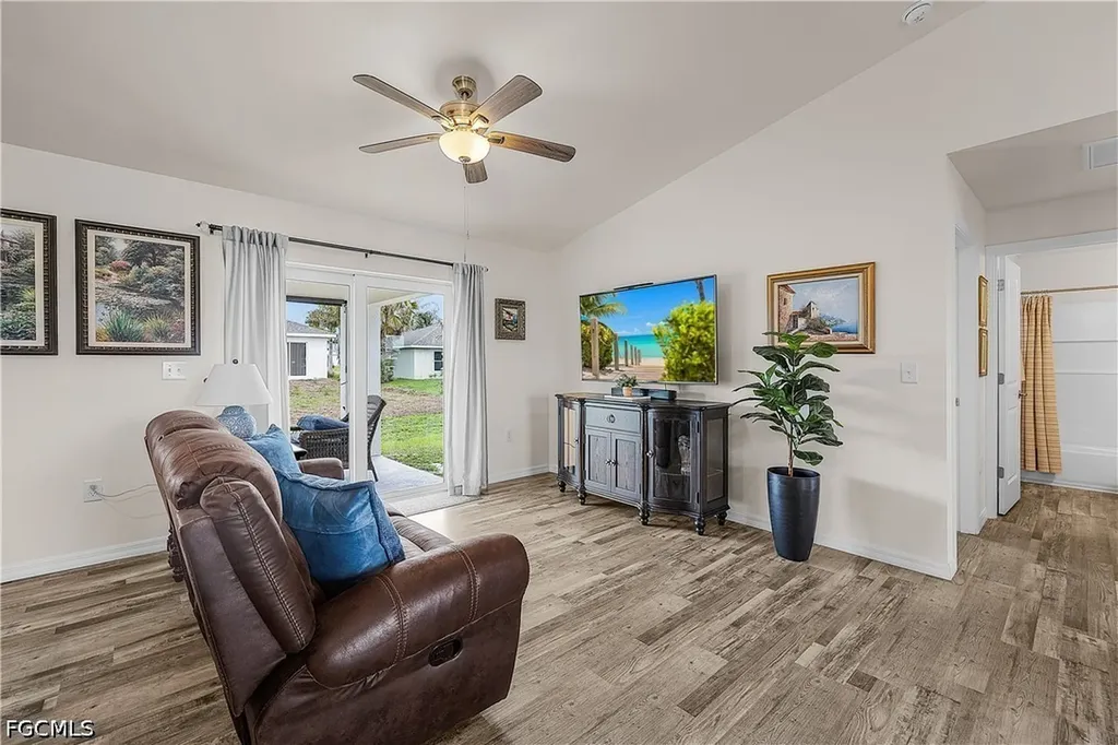 2015 NW 23rd Terrace Cape Coral FL 33993