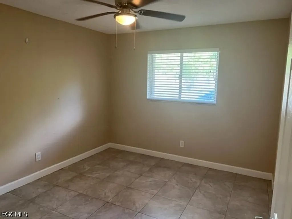 4234 Pine Drop Lane North Fort Myers FL 33917