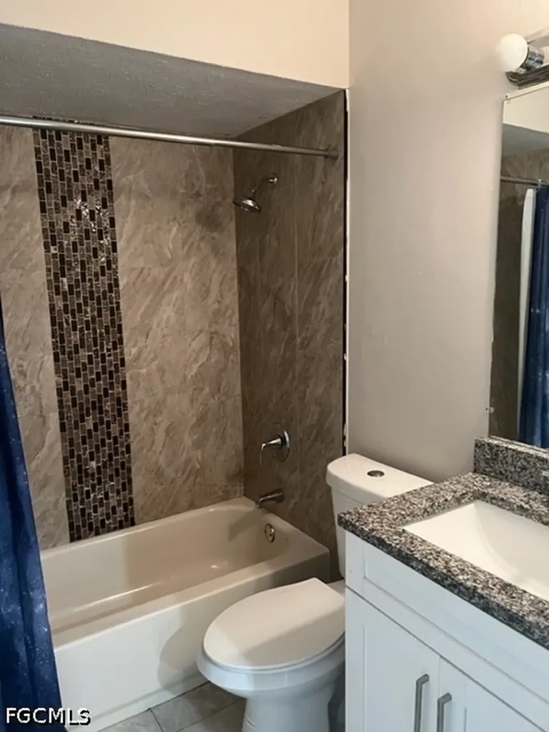 4234 Pine Drop Lane North Fort Myers FL 33917
