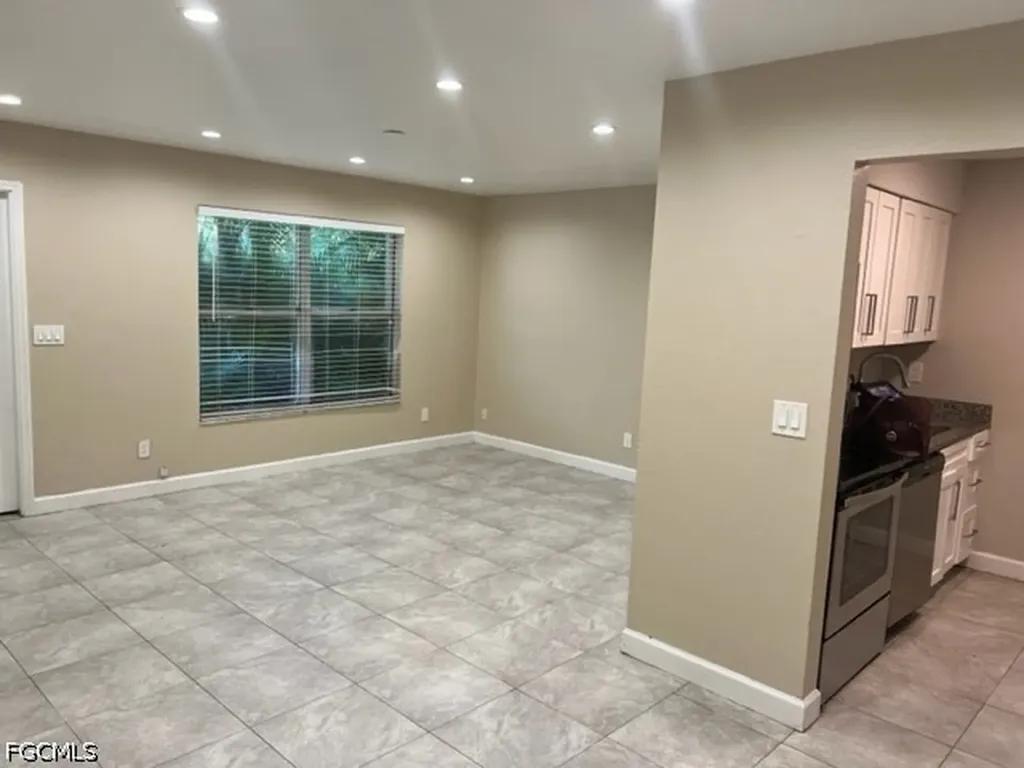 4234 Pine Drop Lane North Fort Myers FL 33917