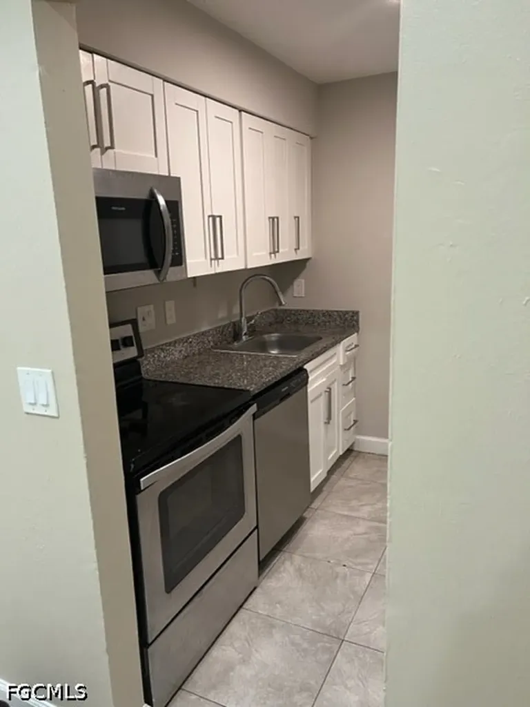 4234 Pine Drop Lane North Fort Myers FL 33917