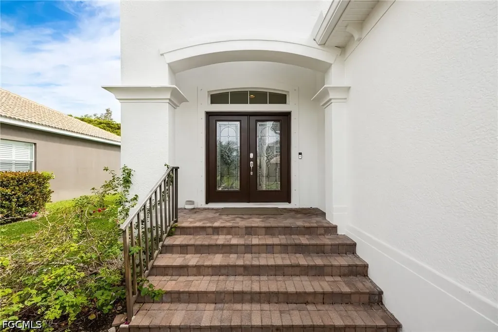 8724 Banyan Bay Boulevard Fort Myers FL 33908