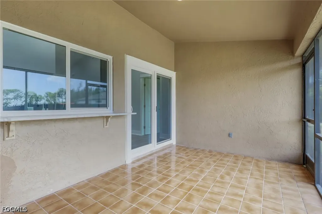 22/24 NW 15th Place Cape Coral FL 33993