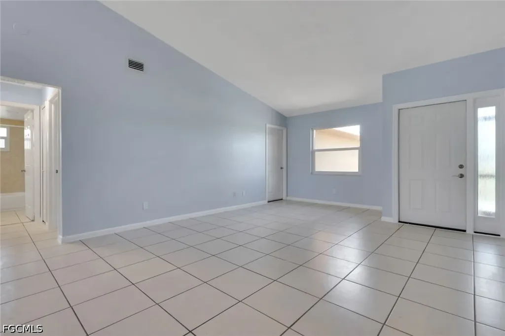 22/24 NW 15th Place Cape Coral FL 33993