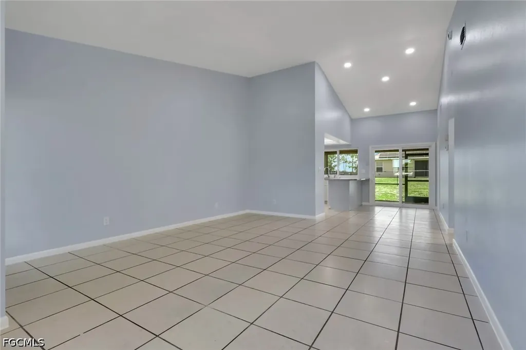 22/ 24 NW 15th Place Cape Coral FL 33993