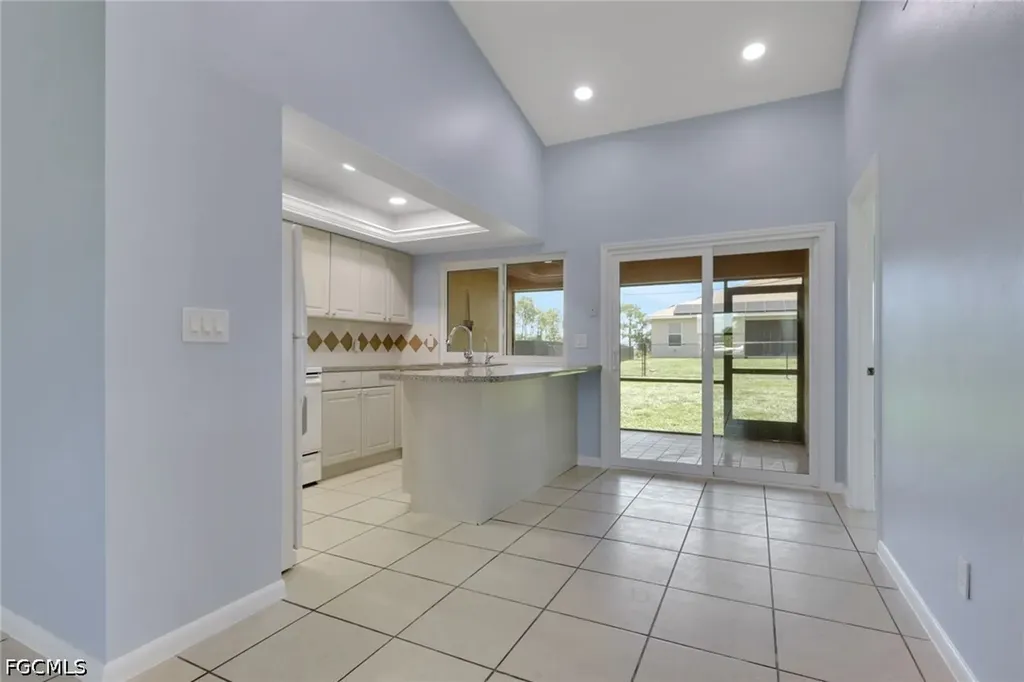 22/ 24 NW 15th Place Cape Coral FL 33993