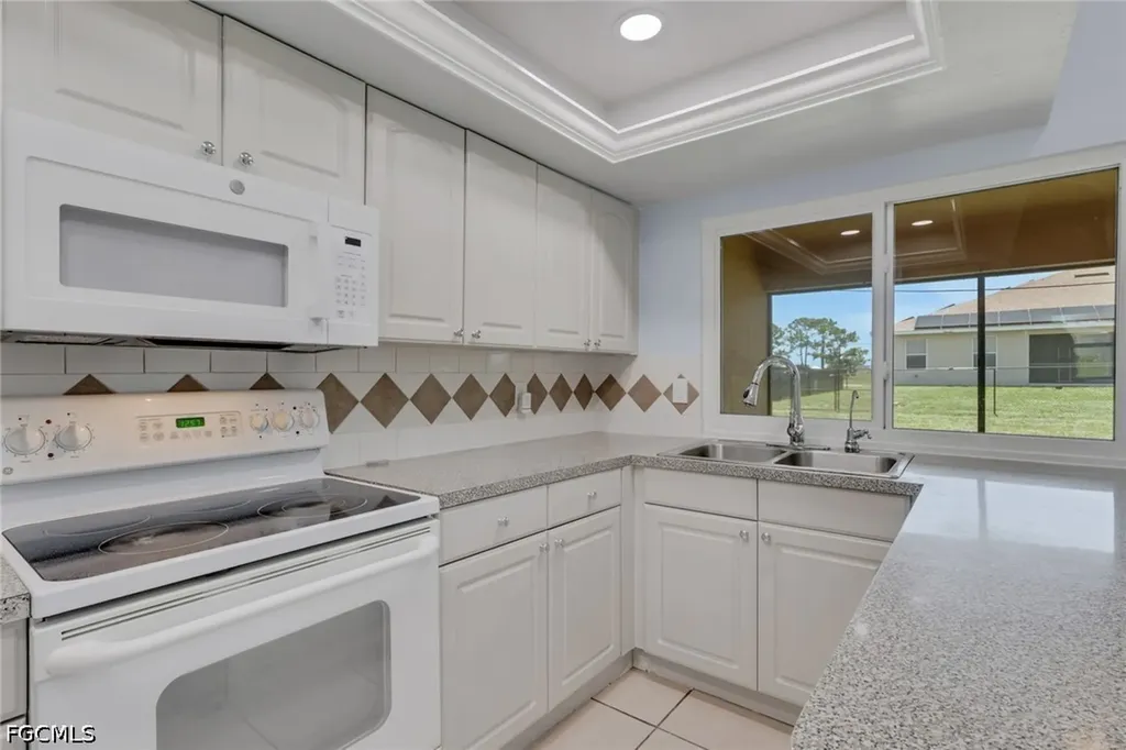 22/ 24 NW 15th Place Cape Coral FL 33993