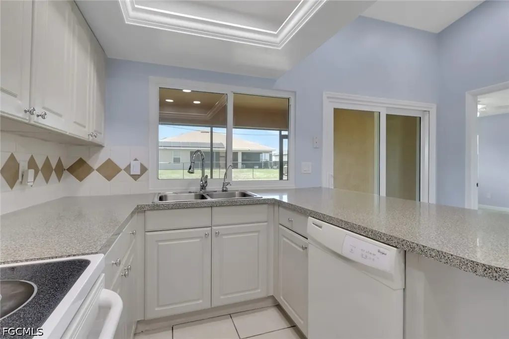 22/ 24 NW 15th Place Cape Coral FL 33993
