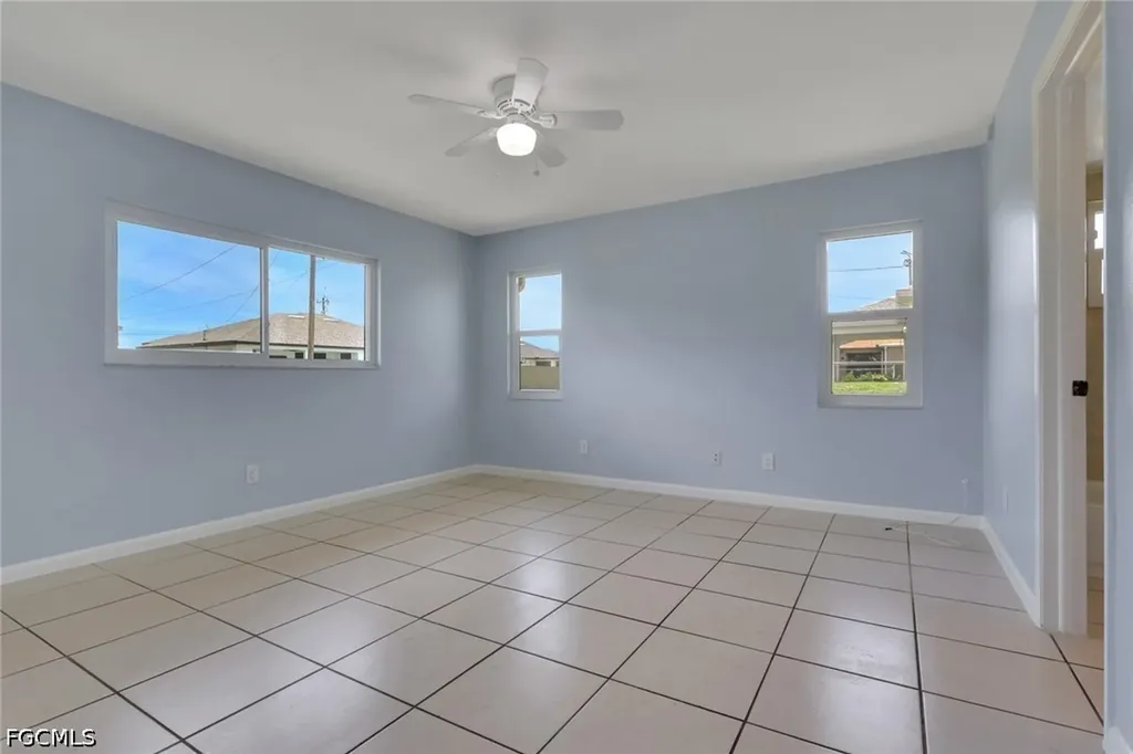 22/24 NW 15th Place Cape Coral FL 33993