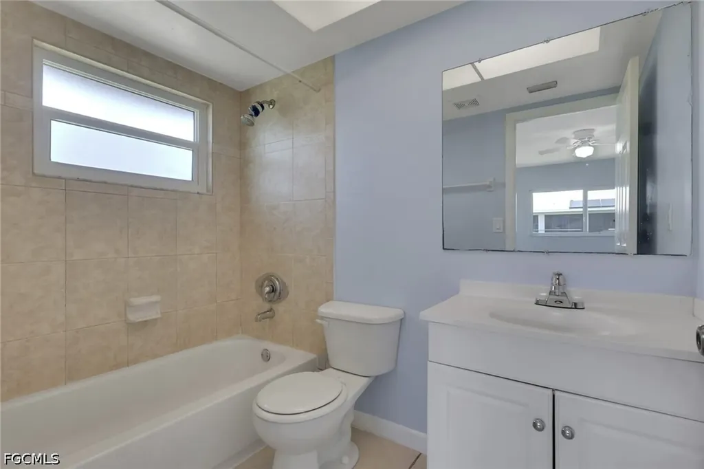 22/24 NW 15th Place Cape Coral FL 33993