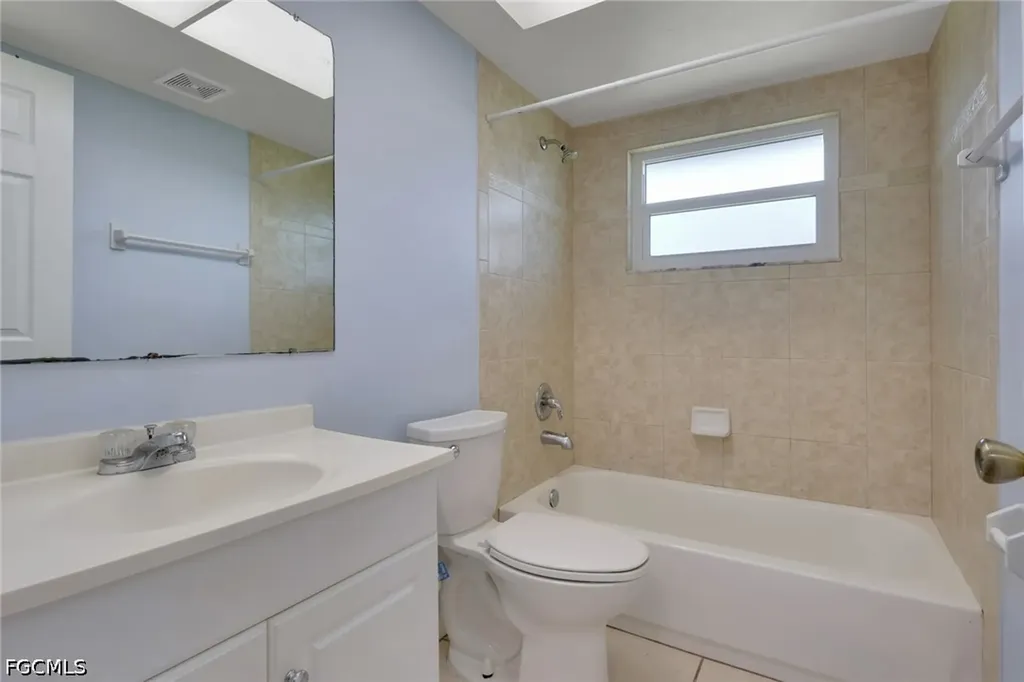 22/24 NW 15th Place Cape Coral FL 33993
