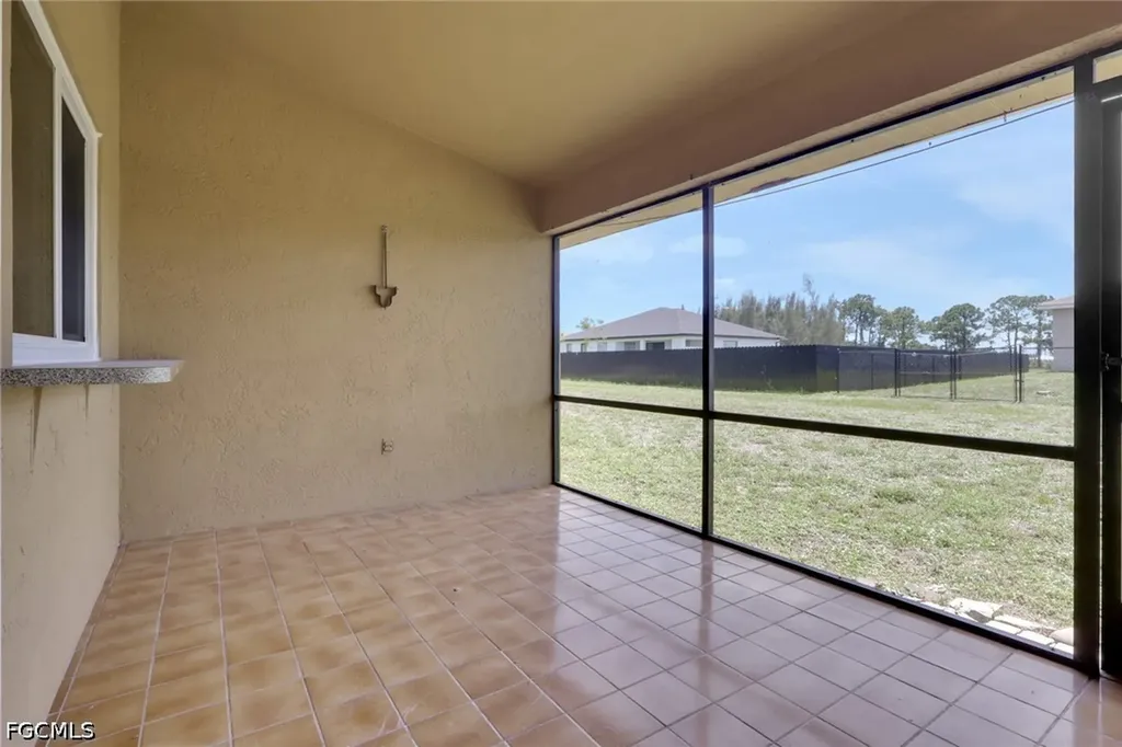 22/ 24 NW 15th Place Cape Coral FL 33993