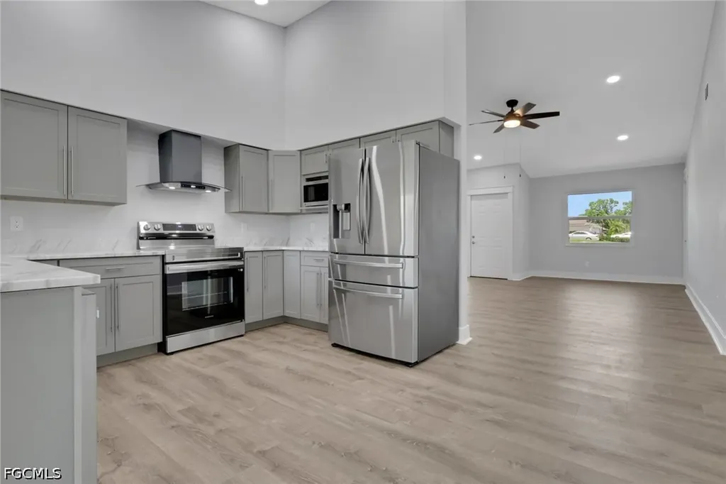 22/ 24 NW 15th Place Cape Coral FL 33993