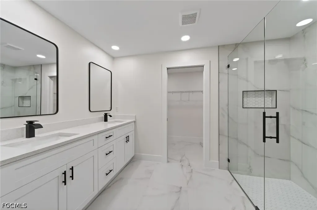 1513 NE 13th Avenue Cape Coral FL 33909