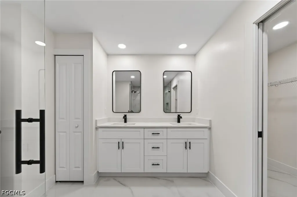 1513 NE 13th Avenue Cape Coral FL 33909