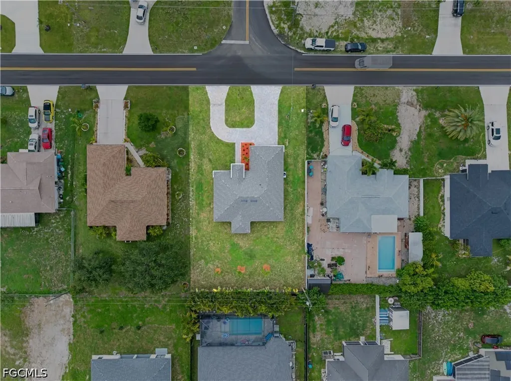 1513 NE 13th Avenue Cape Coral FL 33909