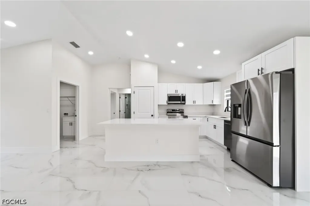 1513 NE 13th Avenue Cape Coral FL 33909